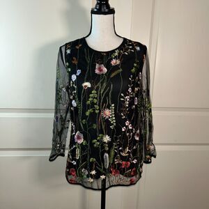 🟢 Entro Medium Black Sheer Floral Embroidered Blouse with Lace Up Back